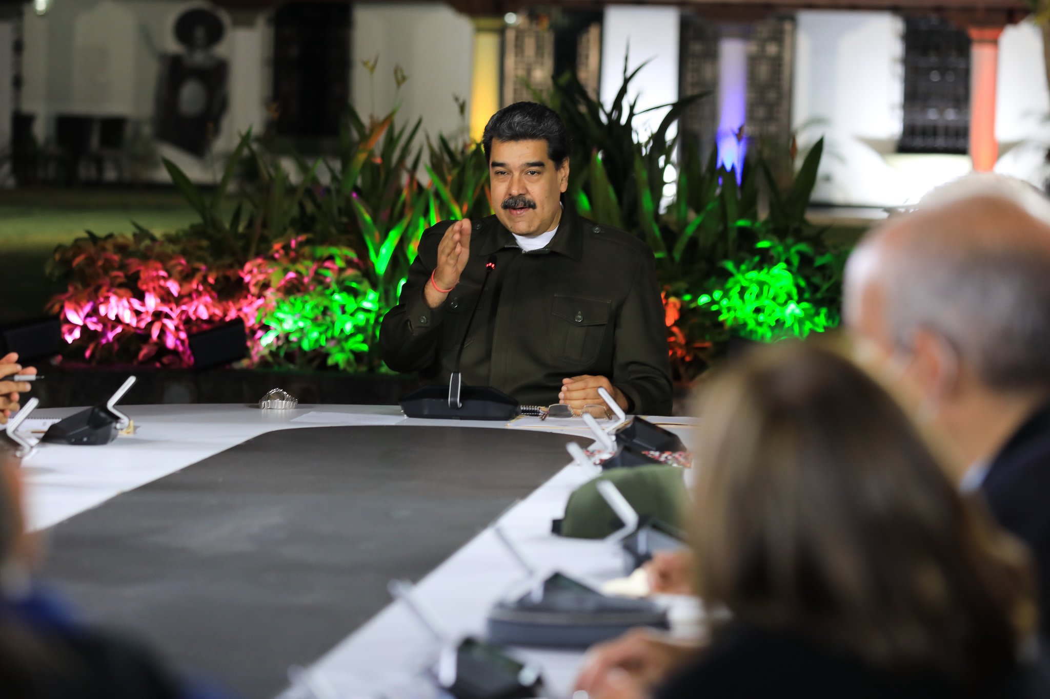 Nicolás Maduro explained that Colombia already had its commercial offer ready for Venezuela, reason for which Venezuelan businessmen should accelerate the process to obtain national products. Nicolás Maduro's Twitter.