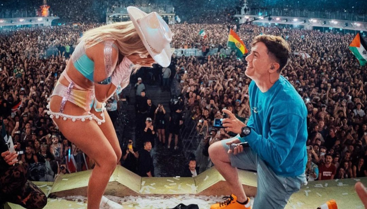 Guaynaa proposed to Lele on the main stage of Tomorrowland. Photo: Instagram Lele Pons