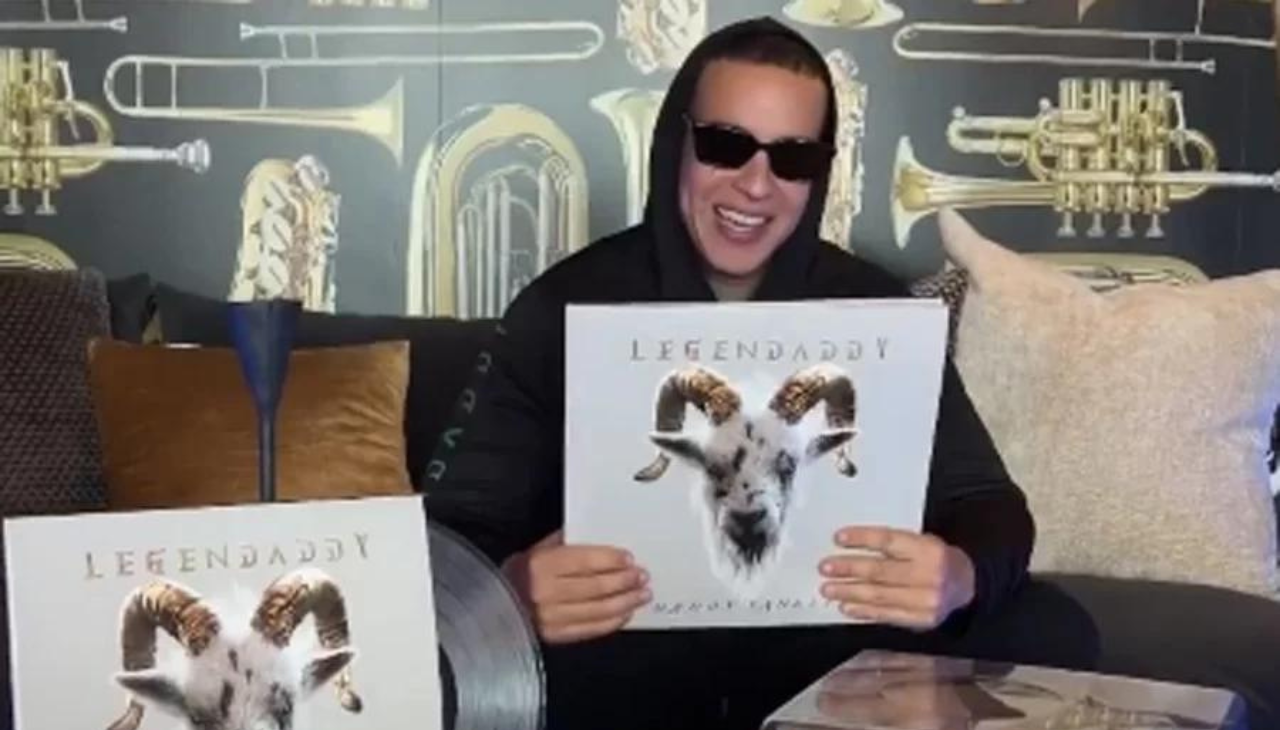 Daddy Yankee made the announcement of his vinyl album through social networks. Photo: Instagram video capture