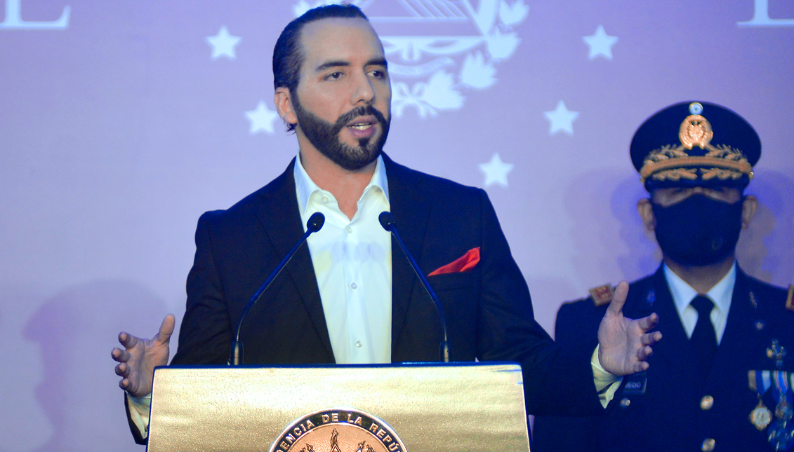 El Salvador’s President Nayib Bukele is at the center of domestic scandals. There are concerns in the United States about the way he governs. APHOTOGRAFIA/Getty Images
