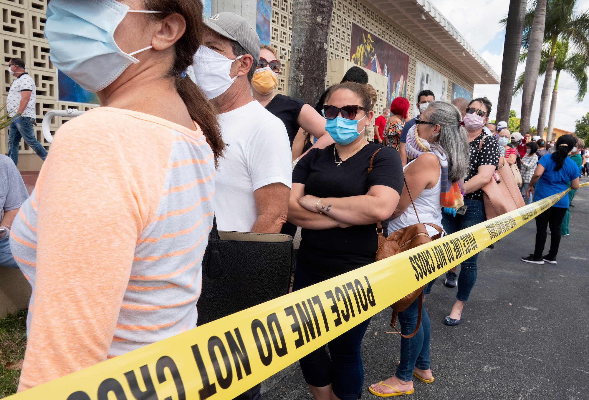 People wait to file unemployment in person in Florida amid the COVID-19 crisis. Photo: EPA
