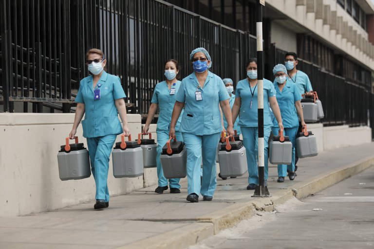 Transfer of vaccines against COVID-19 in Peru. PHOTOGRAPHY: El Comercio / ZUMA PRESS / CONTACTOPHOTO